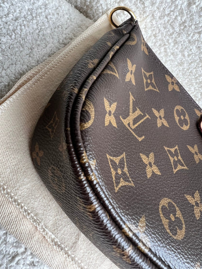 Louis Vuitton Multi Pochette Accessoires Khaki (RRP £2030)