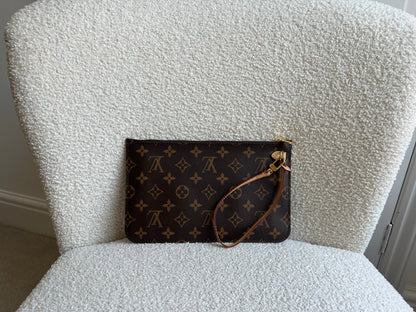 Louis Vuitton Pouch in Monogram