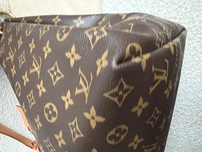 Louis Vuitton Graceful MM Monogram (RRP £1,420)