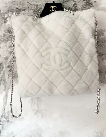 Chanel Chanel 22 White Shoulder Bag