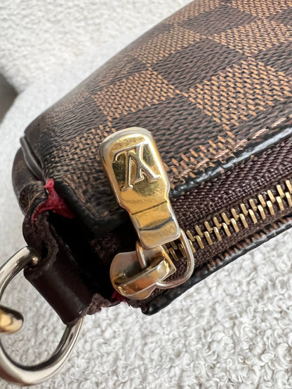 Louis Vuitton Eva Clutch Damier Ebene