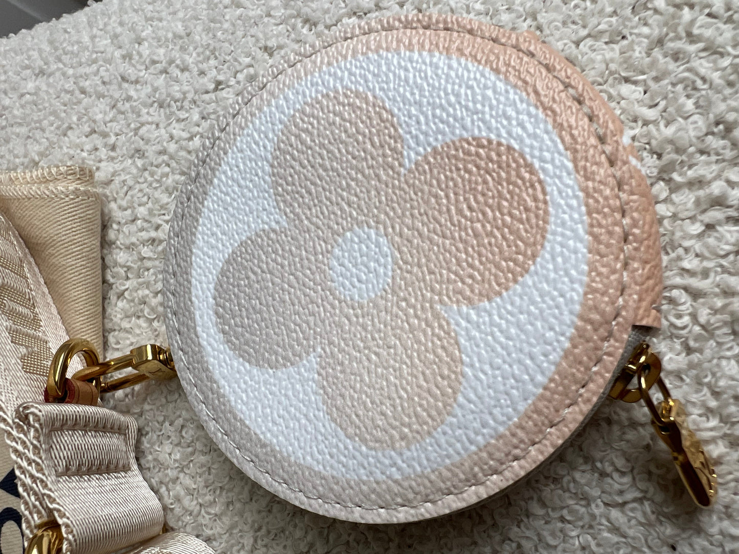 Louis Vuitton Multi Pochette Accessoires Summer By the Pool Limited Edition