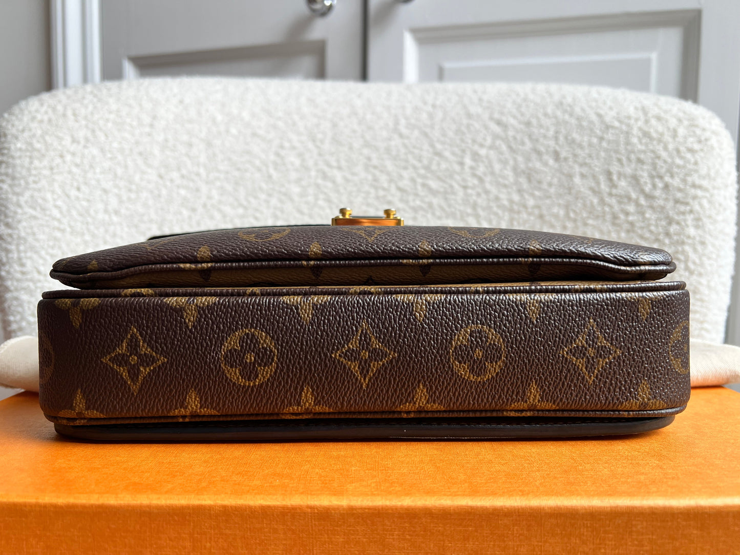 Louis Vuitton Pochette Metis Reverse Monogram (RRP £2,020)