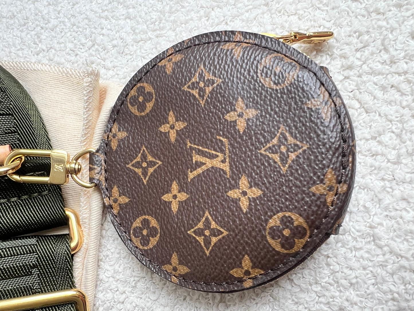 Louis Vuitton Multi Pochette Accessoires Khaki (RRP £2030)
