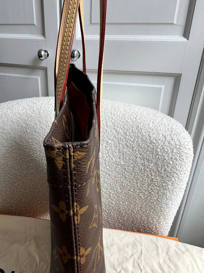 Louis Vuitton Carry It Tote