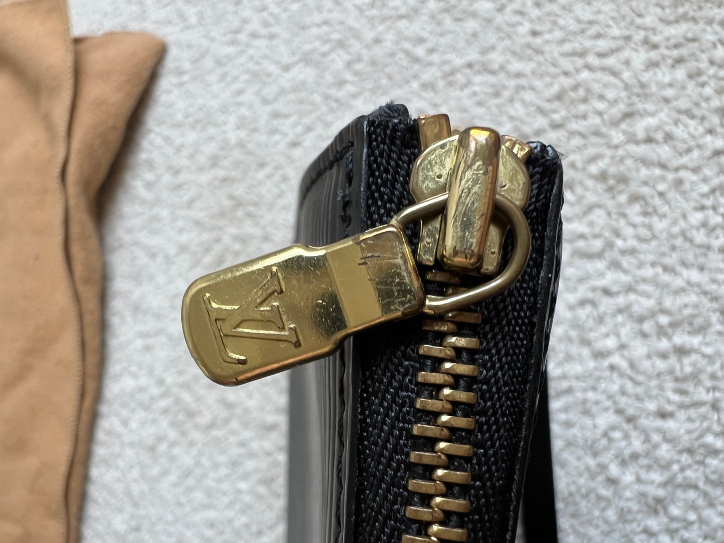 Louis Vuitton Vintage Black Epi Leather Pochette