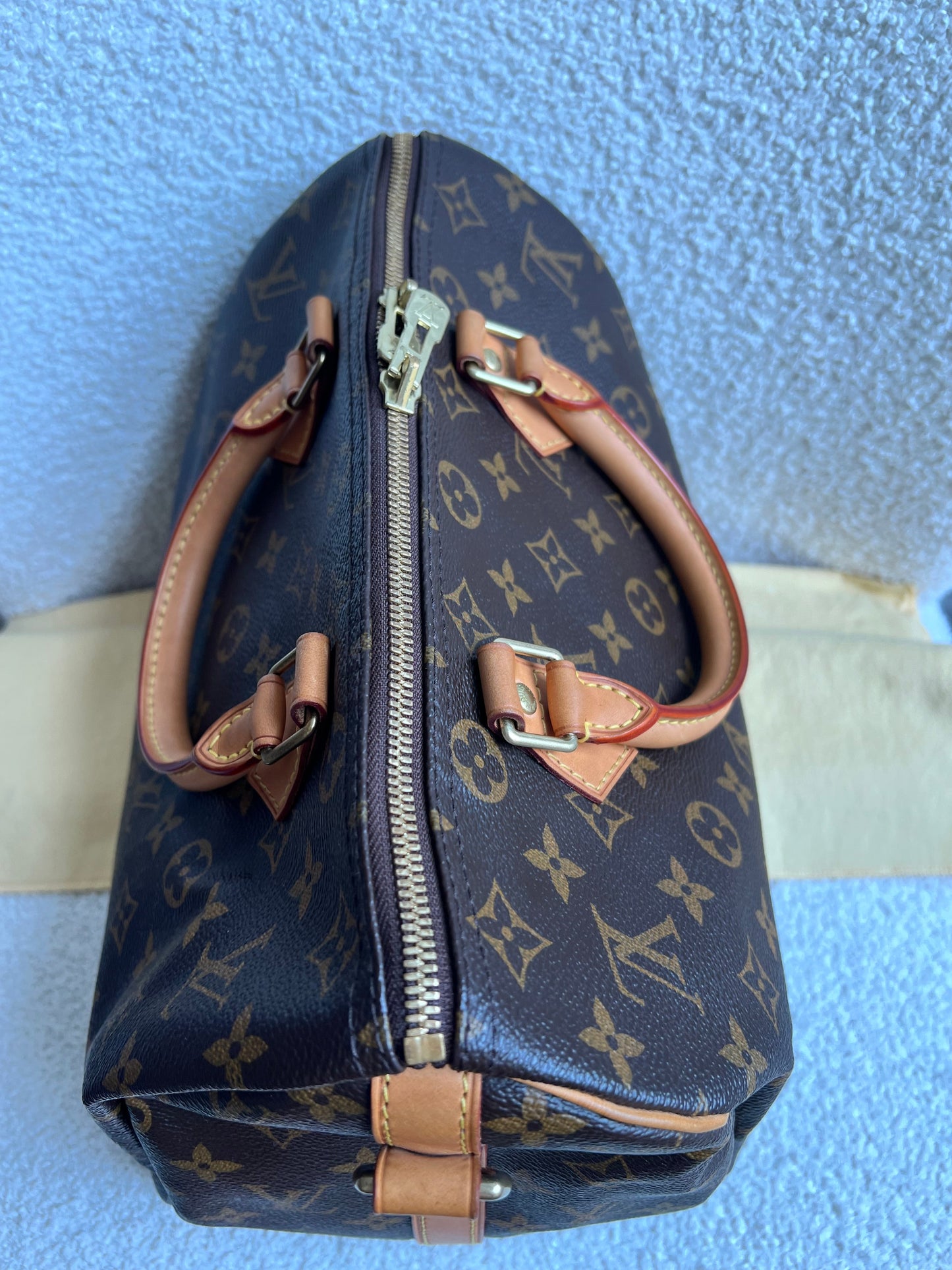 Louis Vuitton Speedy 30 Bandouliere Monogram (RRP £1450)