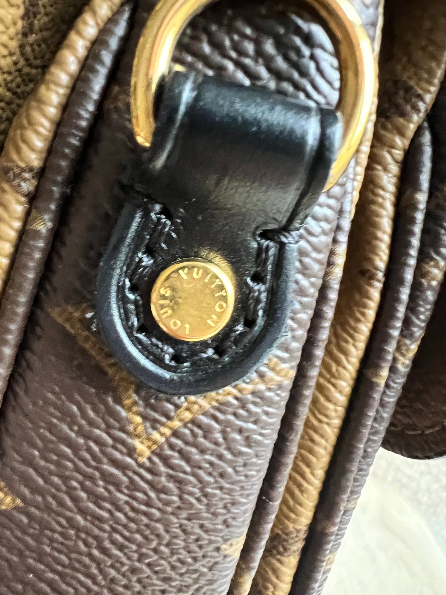 Louis Vuitton Pochette Metis Reverse Monogram (RRP £2,020)