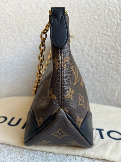 Louis Vuitton Boulogne Monogram (RRP £1,890)