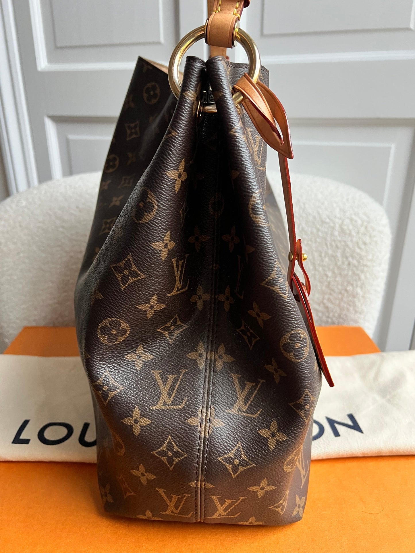 Louis Vuitton Graceful MM Monogram (RRP £1,420)