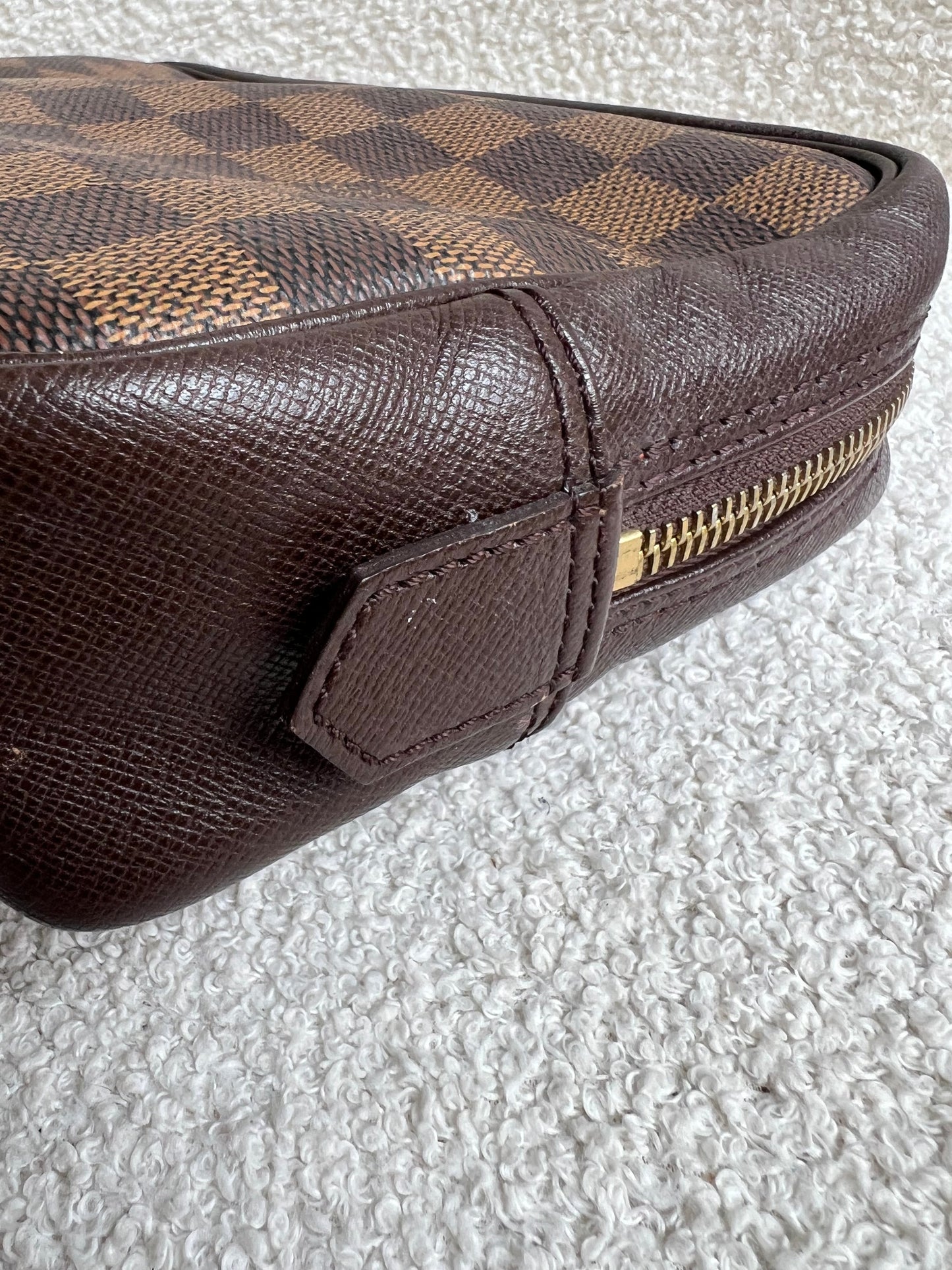 Louis Vuitton Damier Ebene Trousse Toilette