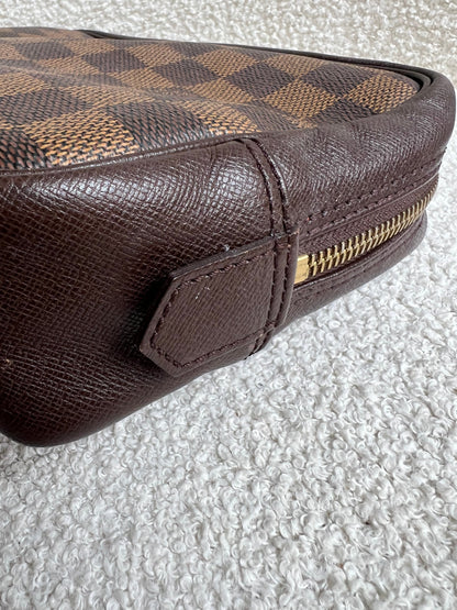 Louis Vuitton Damier Ebene Trousse Toilette