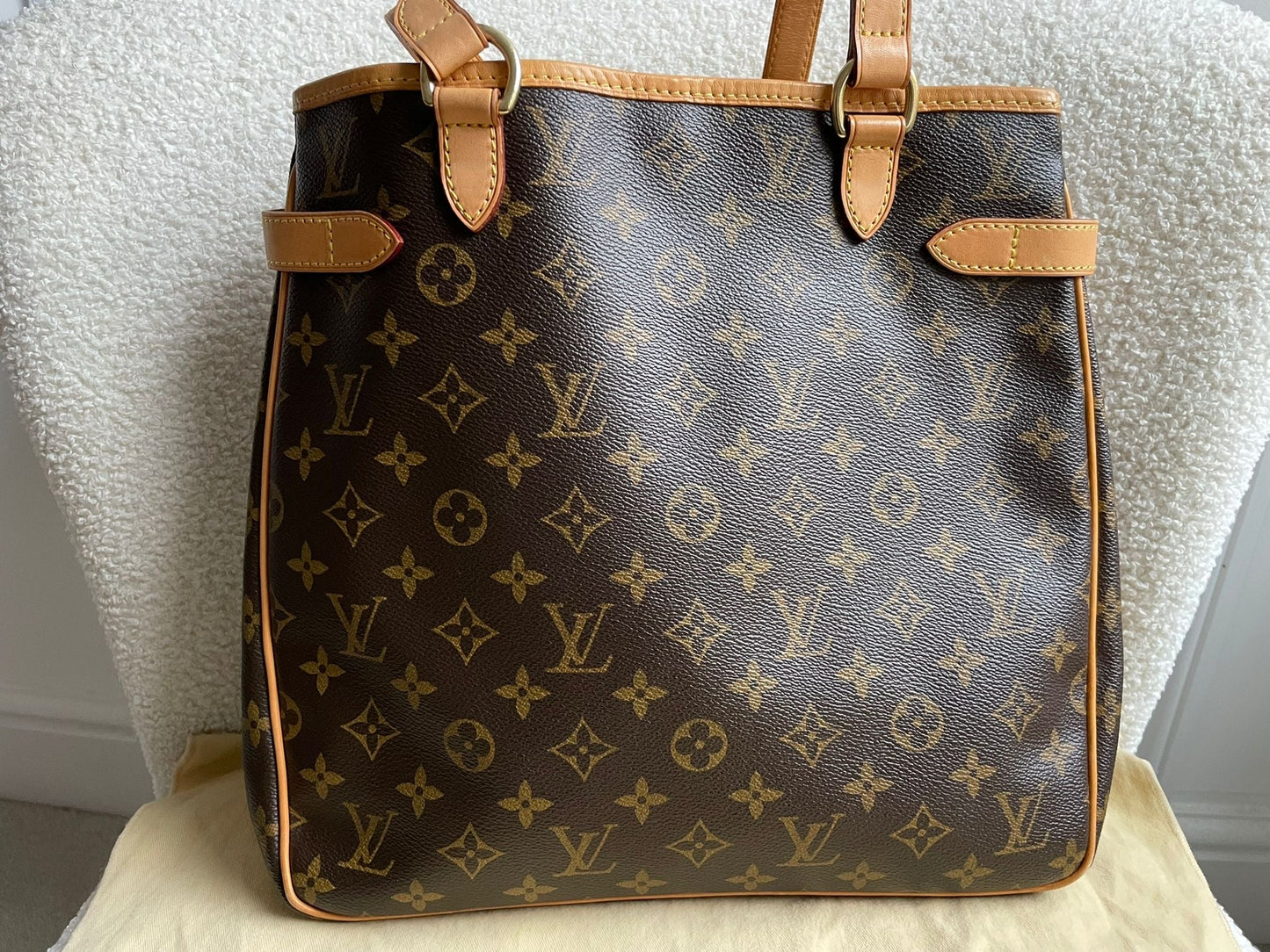 Louis Vuitton Batignolles in Monogram Canvas