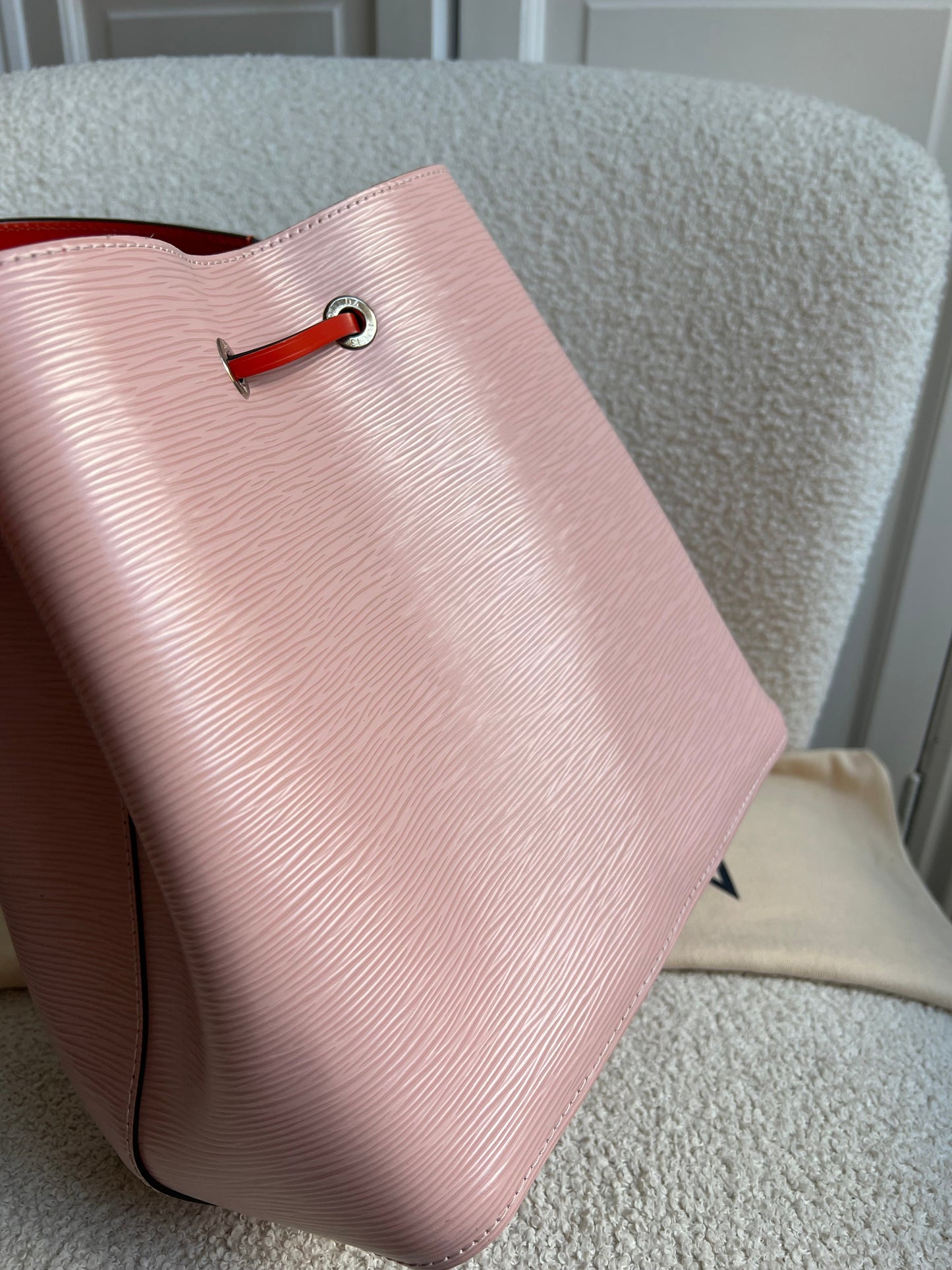 Louis Vuitton Neo Noe Bucket Bag Rose Ballerine (RRP £1,890)