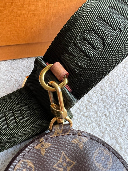Louis Vuitton Multi Pochette Accessoires Khaki (RRP £2070)