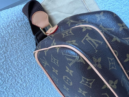 Lous Vuitton Reporter Monogram