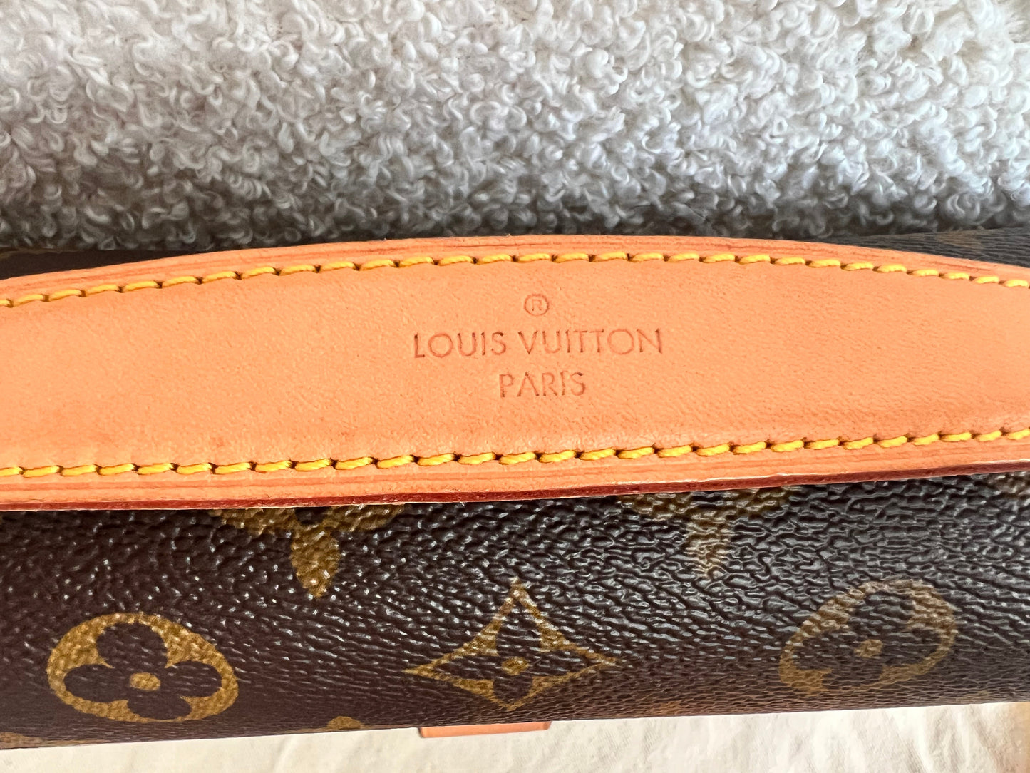 Louis Vuitton Pochette Metis Monogram (RRP £2,020)