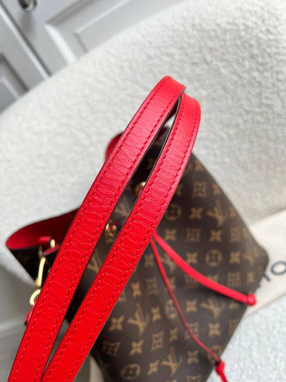 Louis Vuitton Neo Noe Monogram Coquelicot (RRP £1,790)