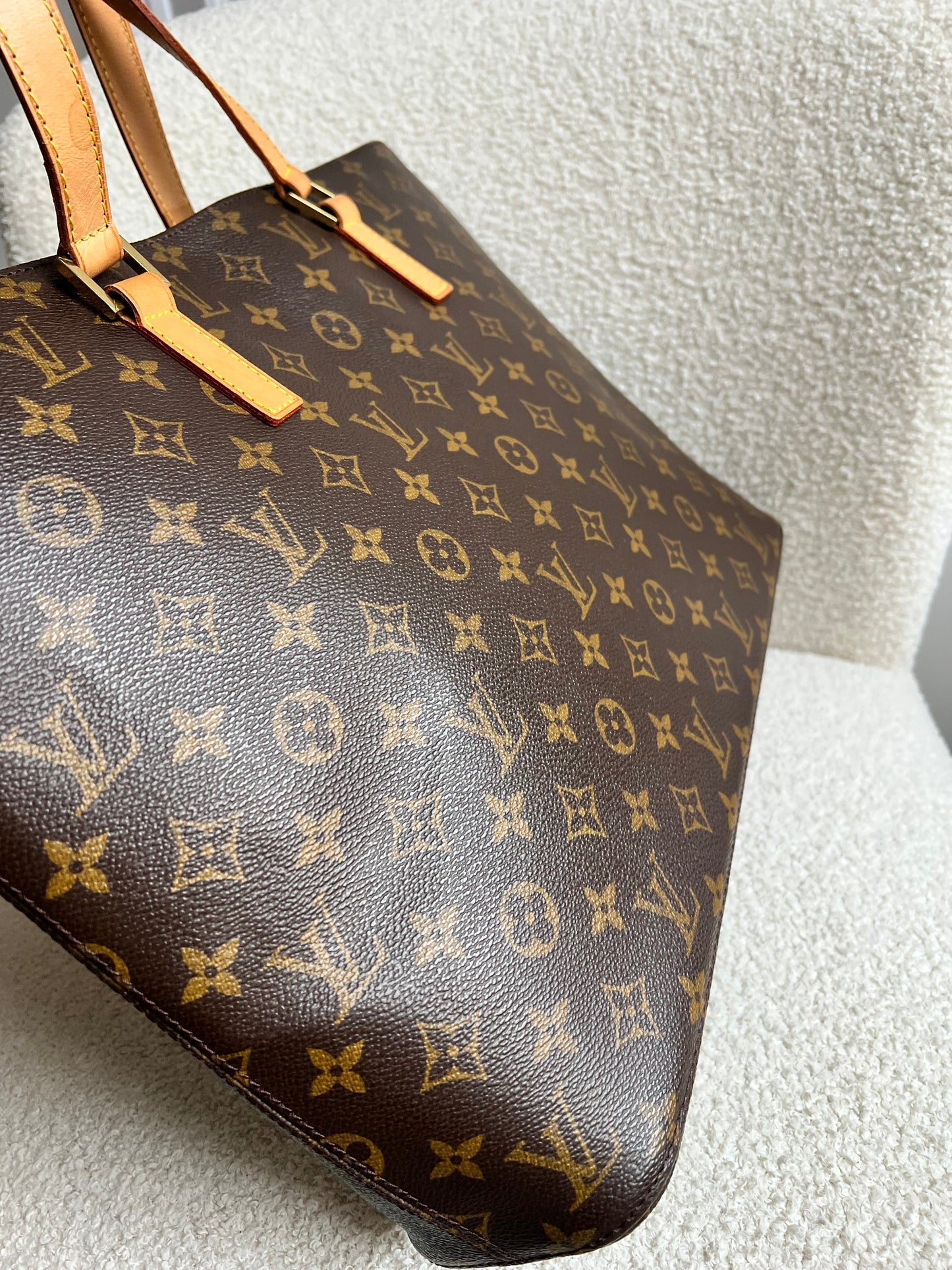 Louis Vuitton Luca Tote Monogram