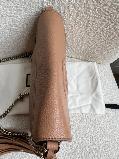 Gucci Beige Soho Chain Crossbody Flap Bag