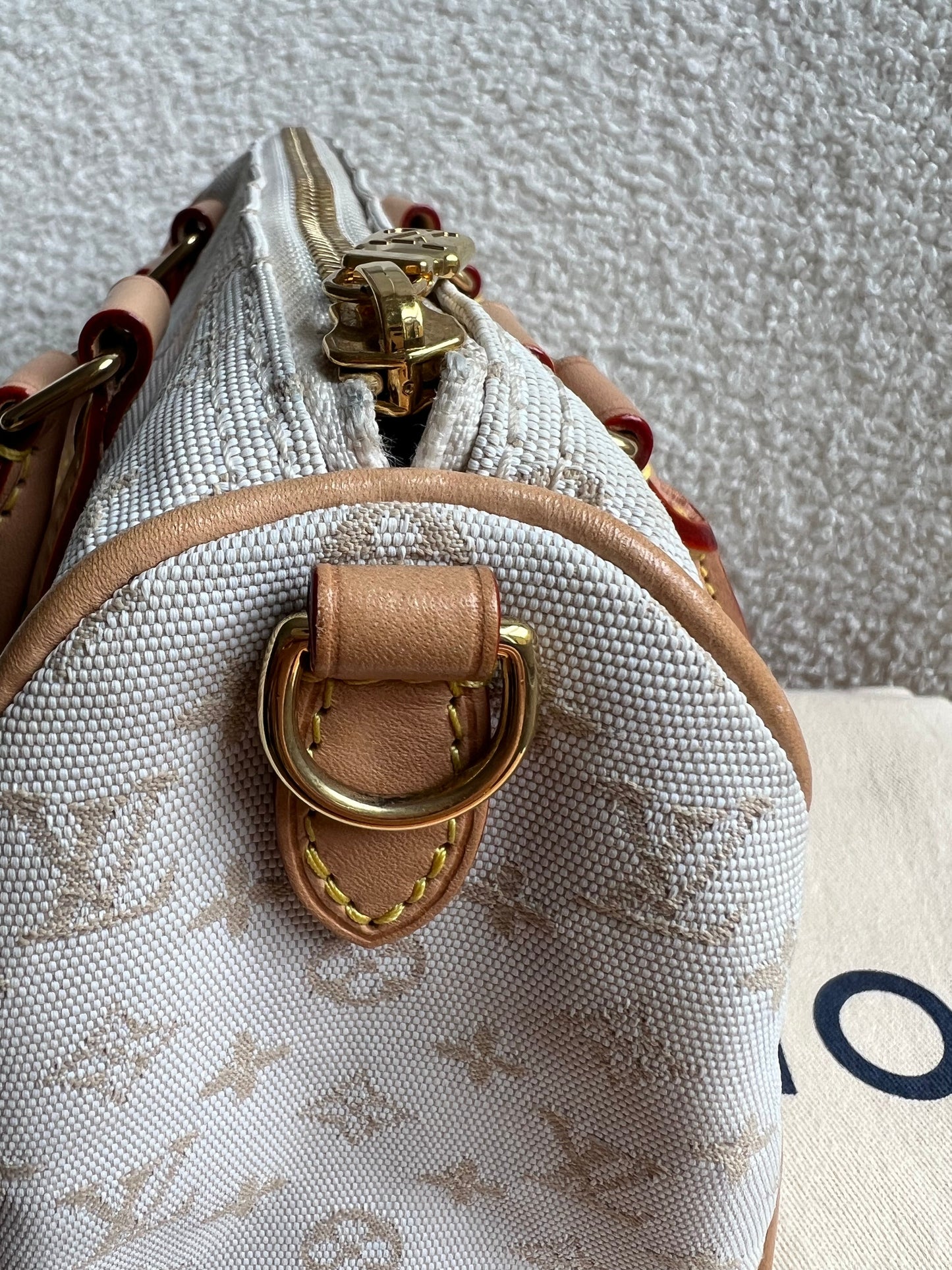 Louis Vuitton Speedy Bandouliere 20 Mastic Cream (£2420)