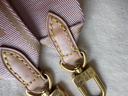 Louis Vuitton Multi Pochette Accessoires Rose Chiaro (RRP £2070)
