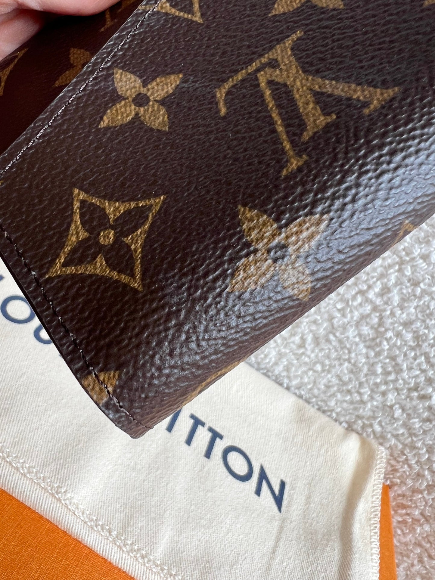 Louis Vuitton Sarah Wallet in Monogram and Brown  (RRP £505)