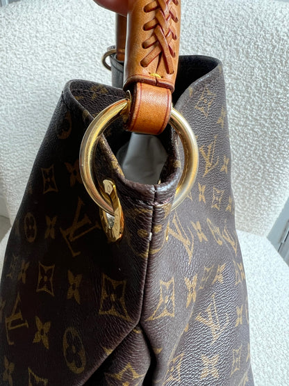 Louis Vuitton Artsy MM Monogram (RRP £1,940)