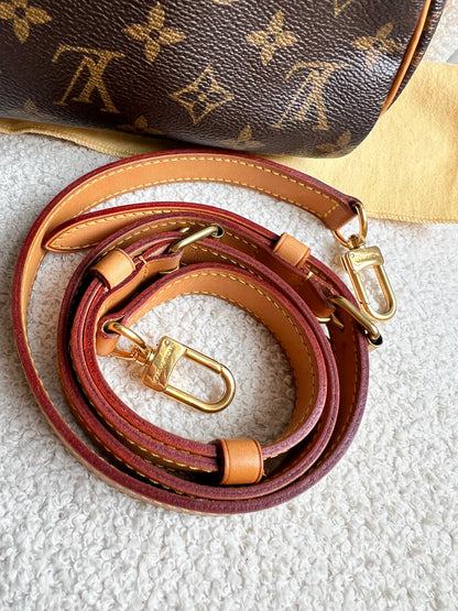 Louis Vuitton Speedy 30 Bandouliere Monogram (RRP £1450)