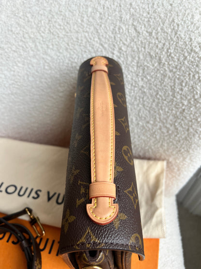 Louis Vuitton Pochette Metis Monogram (RRP £2,020)