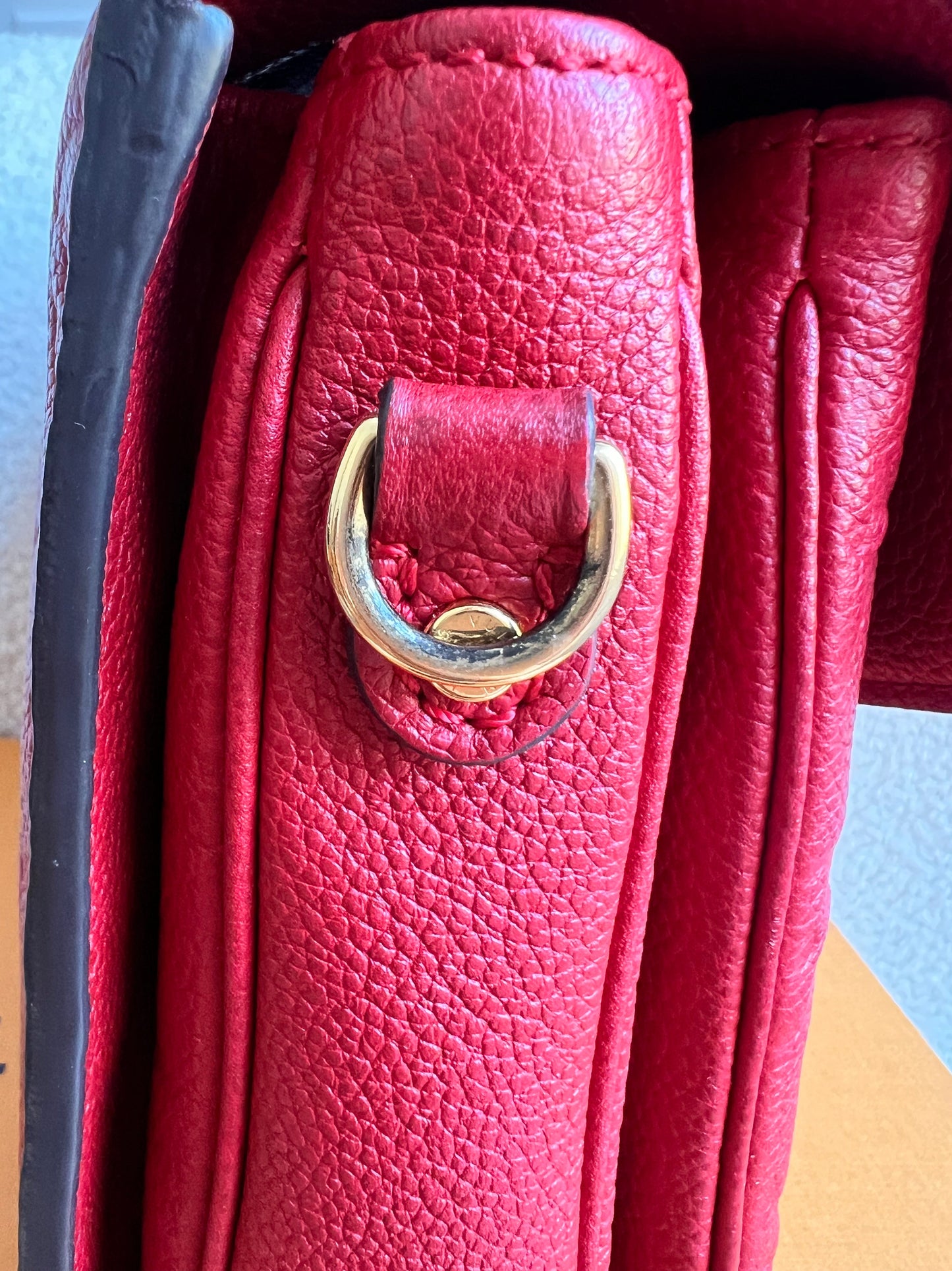 Louis Vuitton Pochette Metis Red Empreinte (RRP £2,130)