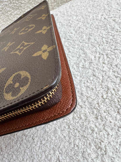 Louis Vuitton Porte Monnaie Zip Around Long Wallet in Monogram
