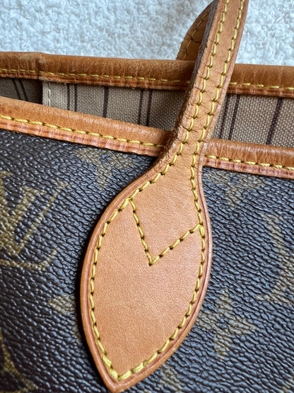 Louis Vuitton Neverfull MM Monogram Beige