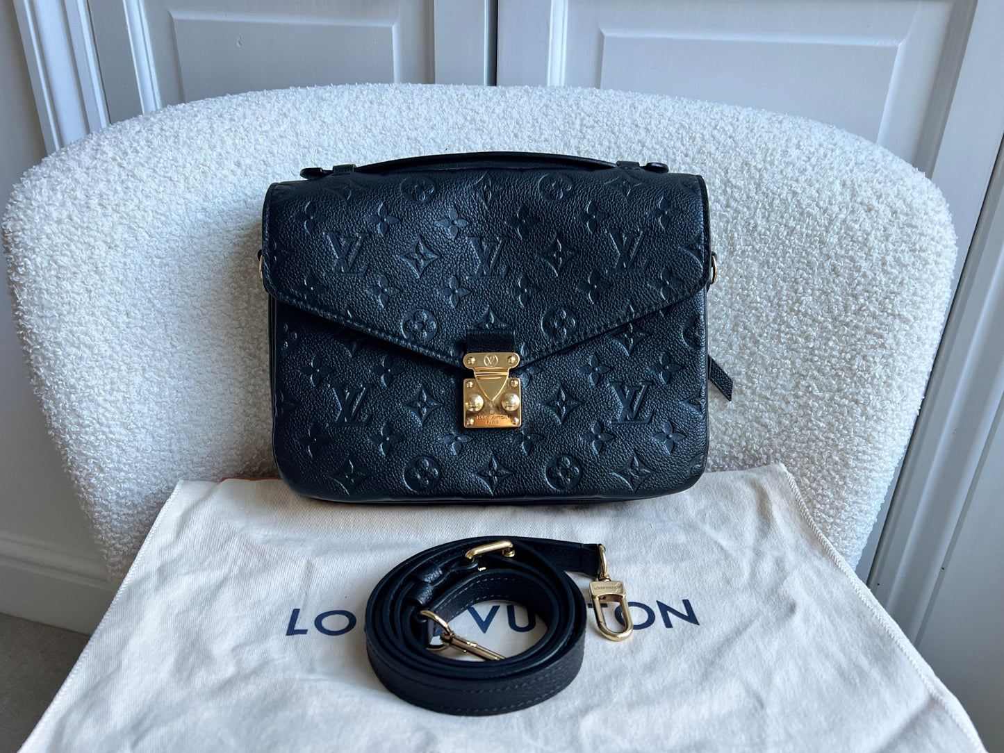 Louis Vuitton Pochette Metis Black Empreinte (RRP £2,200)