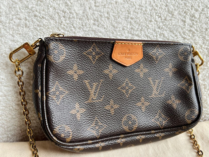 Louis Vuitton Multi Pochette Accessoires Rose Chiaro (RRP £2030)