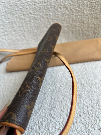 Louis Vuitton Vintage Monogram Twin Pochette