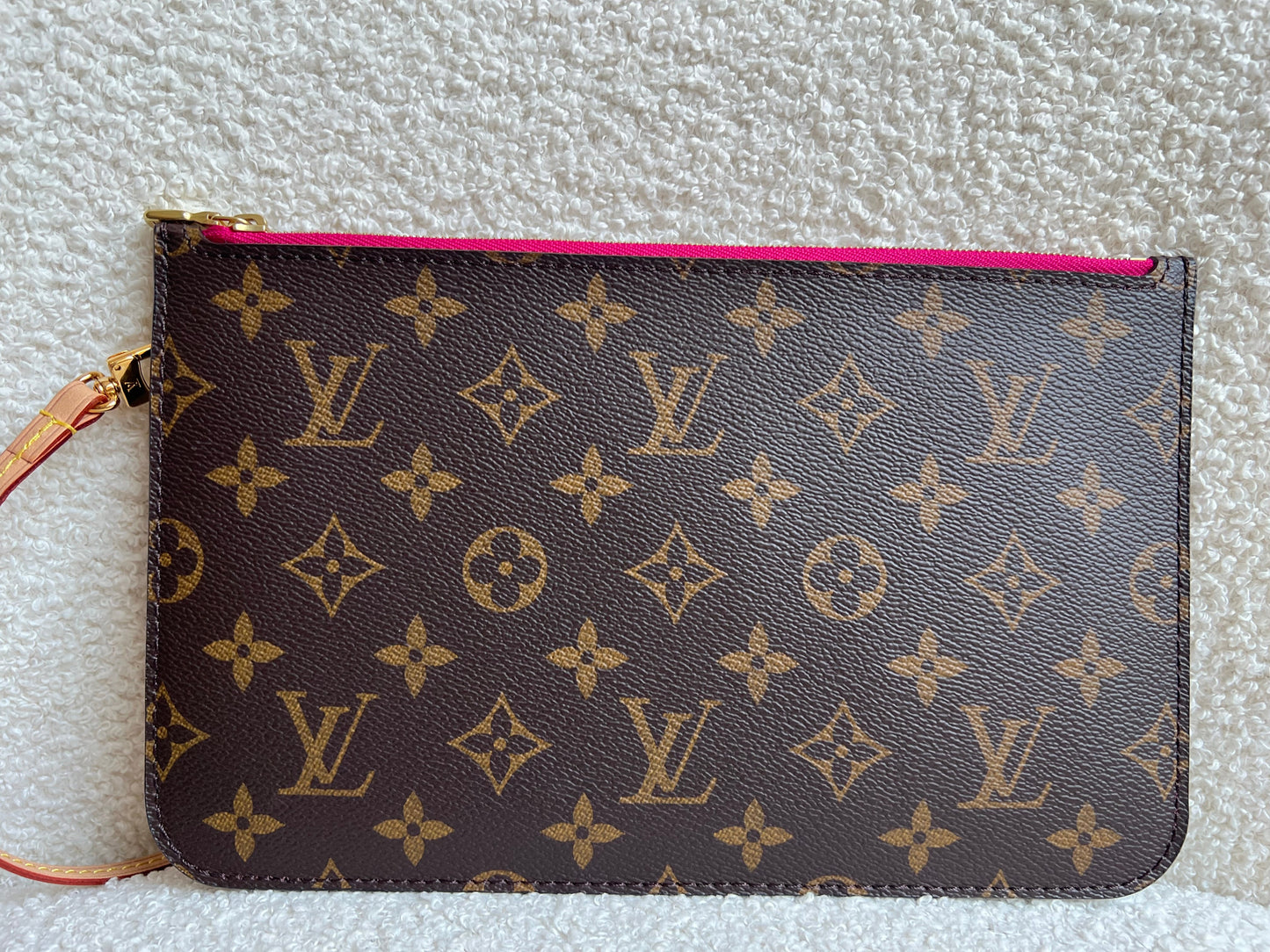 Louis Vuitton Pouch (from Neverfull MM) in Monogram