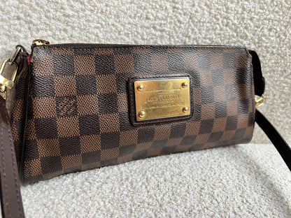Louis Vuitton Eva Clutch Damier Ebene