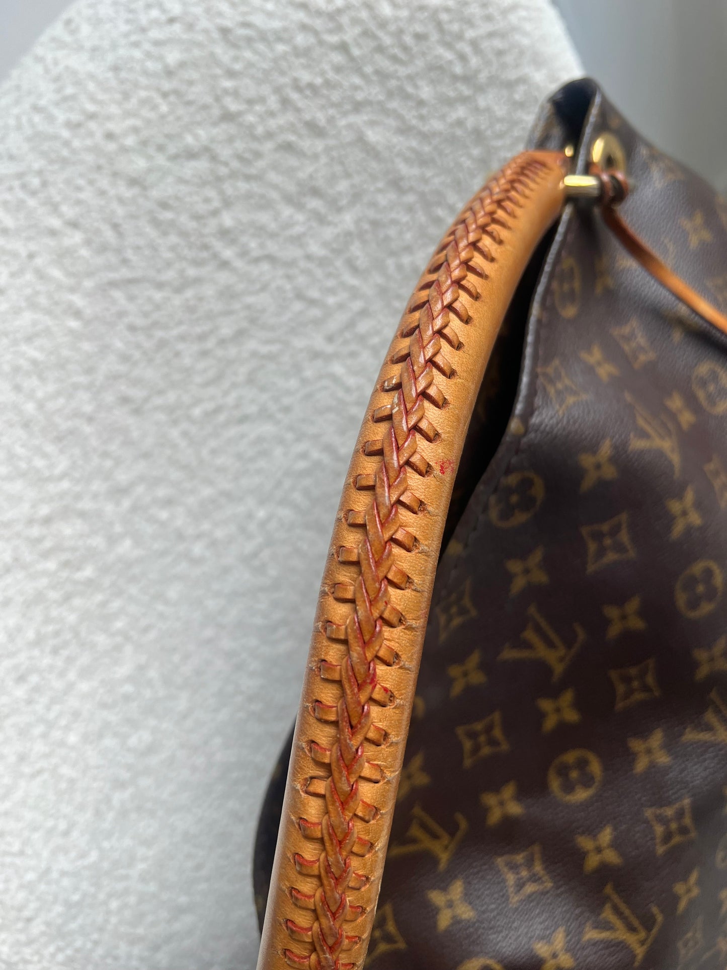 Louis Vuitton Artsy MM Monogram (RRP £1,940)