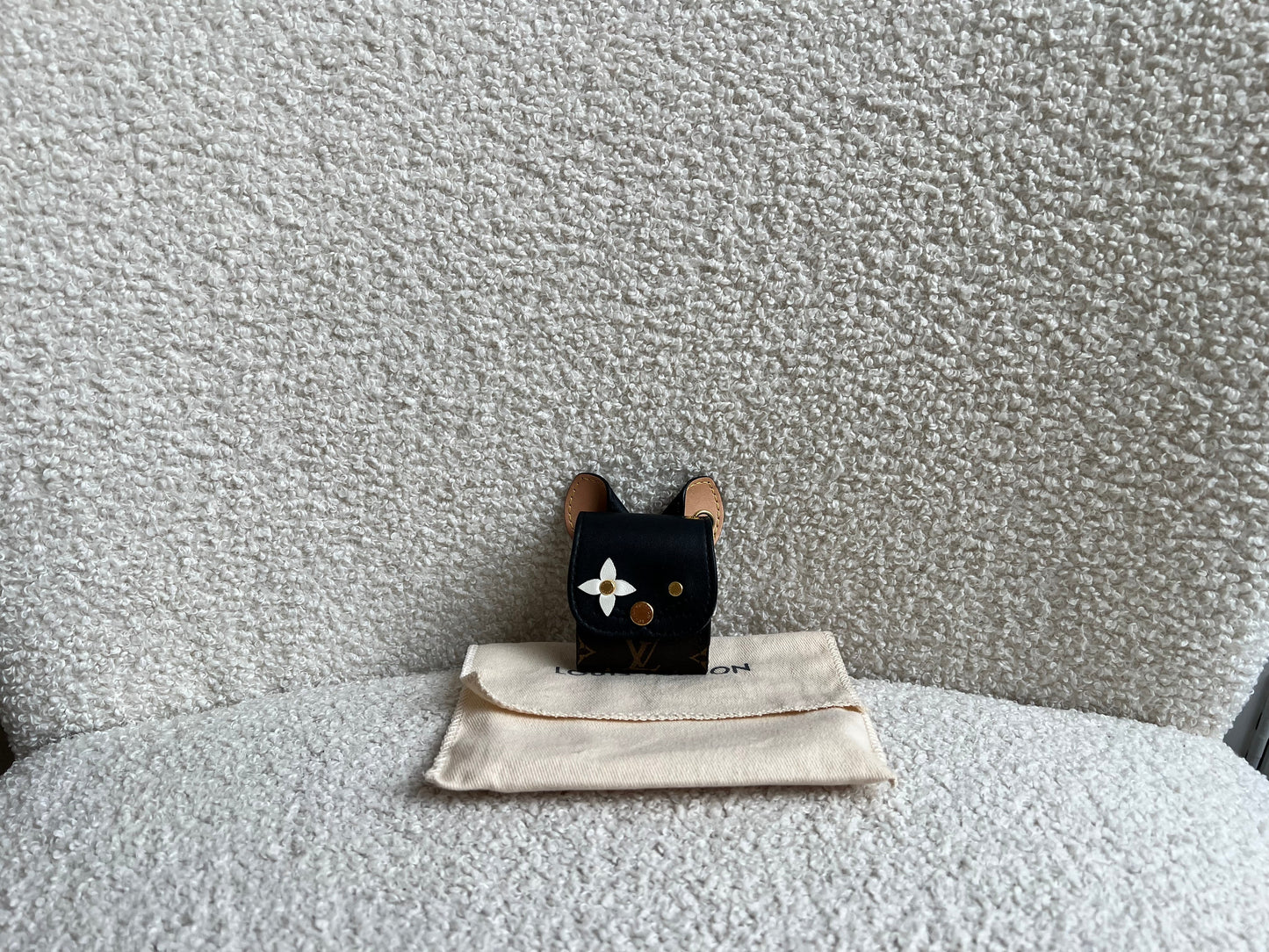 Louis Vuitton Monogram Mouse airpods Case (RRP £350)