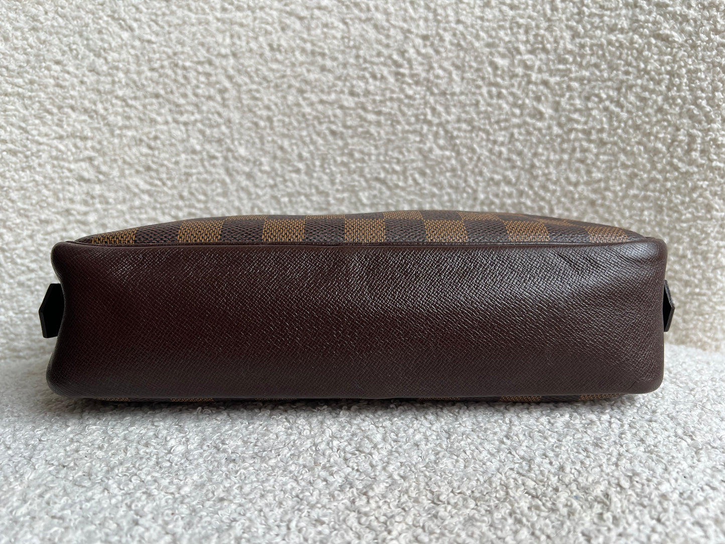 Louis Vuitton Damier Ebene Trousse Toilette