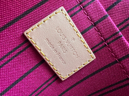 Louis Vuitton Pouch (from Neverfull MM) in Monogram