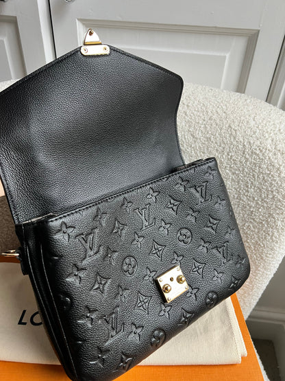 Louis Vuitton Pochette Metis Black Empreinte (RRP £2,200)