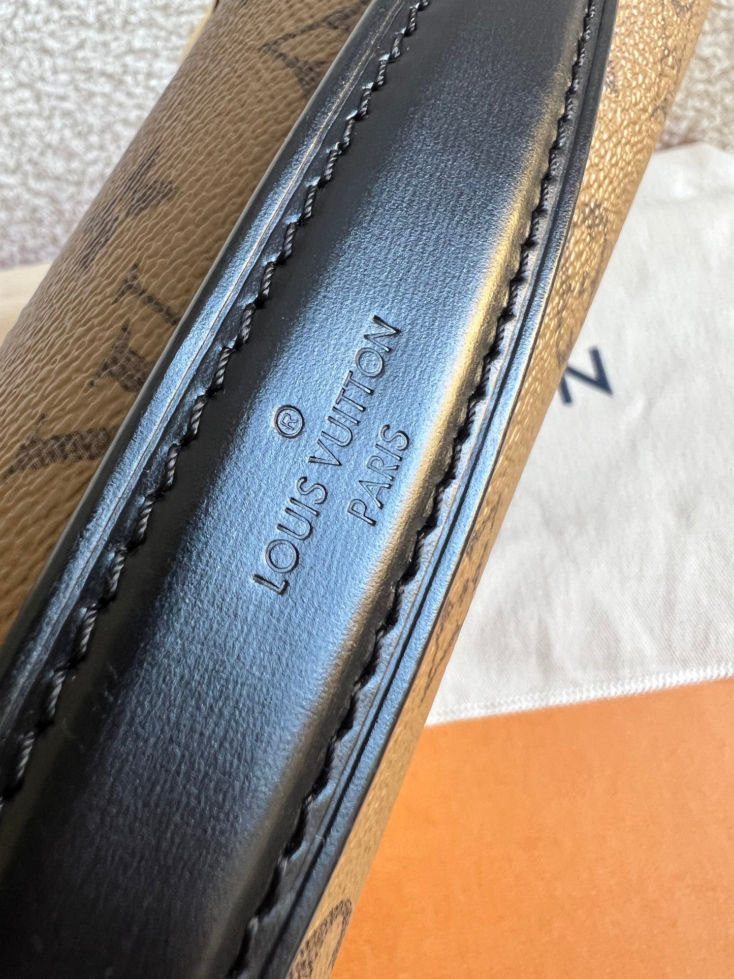 Louis Vuitton Pochette Metis Reverse Monogram (RRP £2,060)
