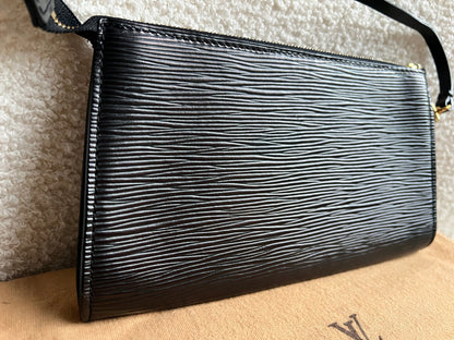 Louis Vuitton Vintage Black Epi Leather Pochette