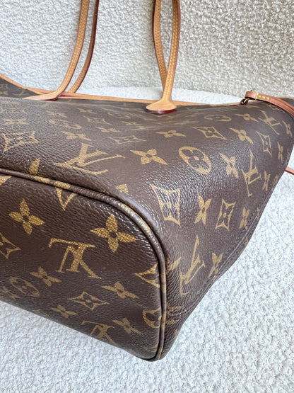 Louis Vuitton Neverfull MM Monogram Pivoine (RRP £1,430)