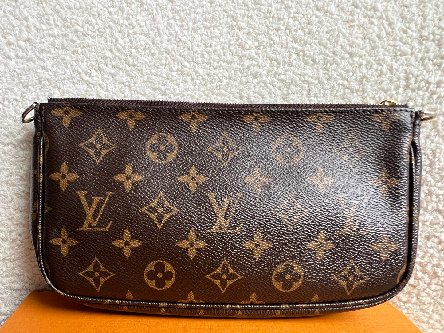 Louis Vuitton Multi Pochette Accessoires Khaki (RRP £2070)