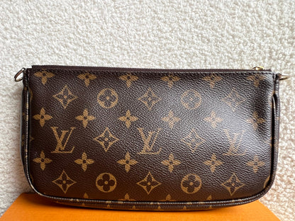Louis Vuitton Multi Pochette Accessoires Khaki (RRP £2070)