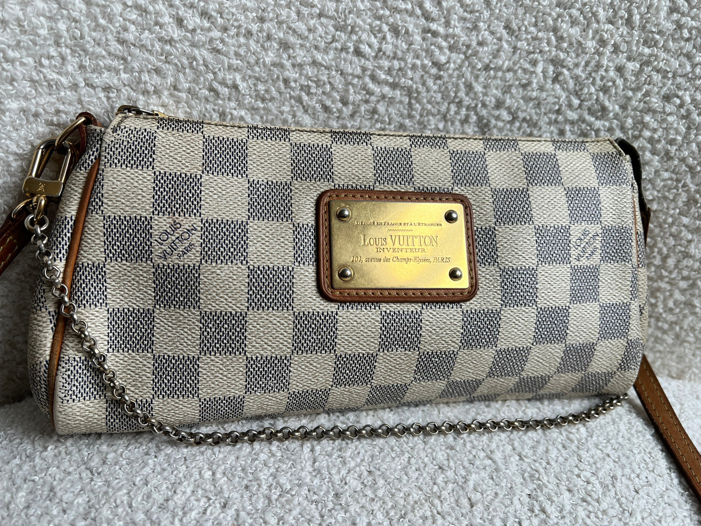 Louis Vuitton Eva Clutch Damier Azur