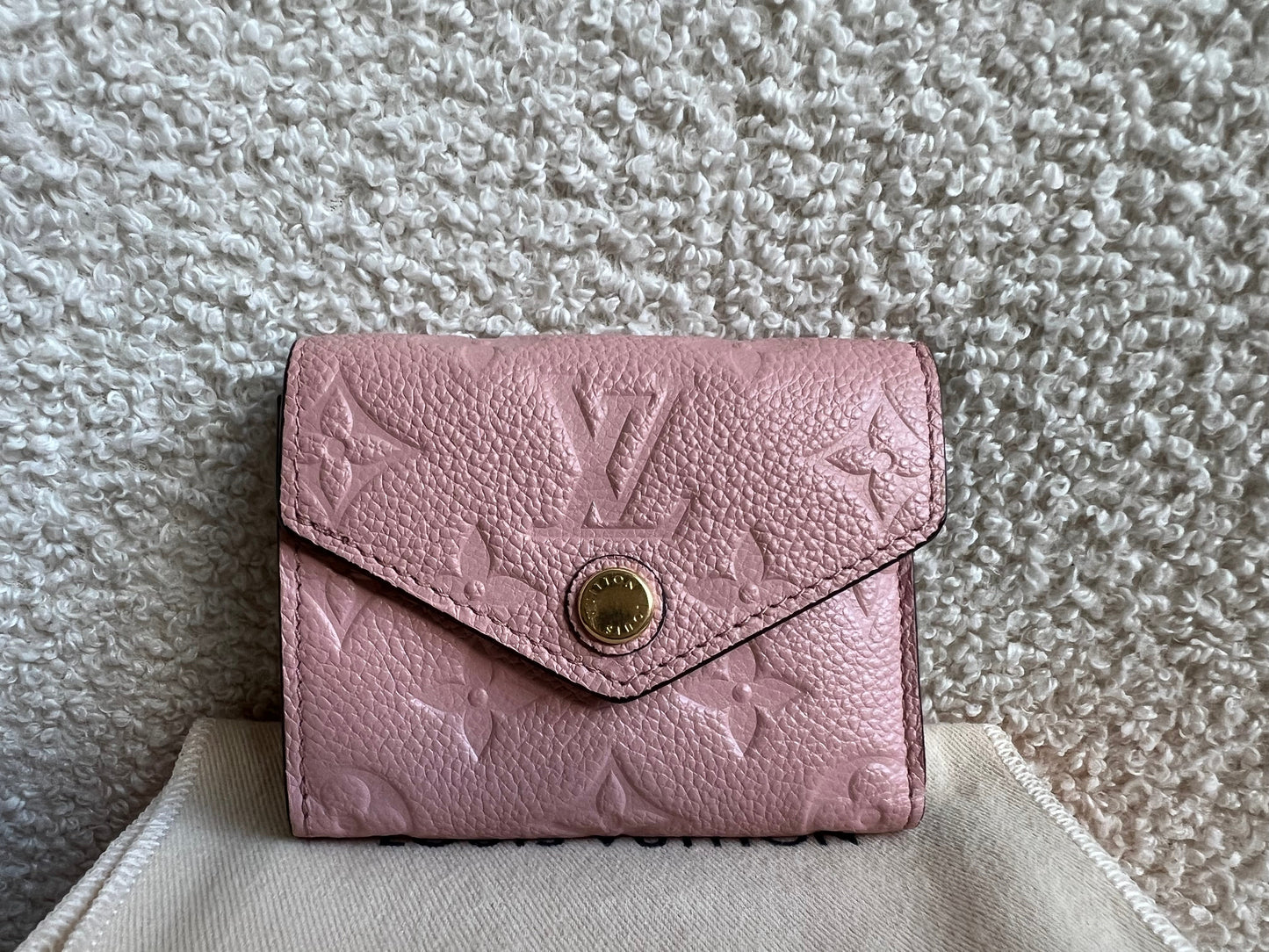 Louis Vuitton Zoe Wallet Rose Poudre Empreinte (RRP £515)